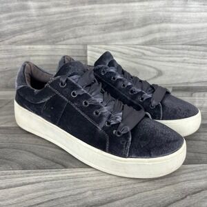 Big Buddha Sneakers Womens 9 Gray Velvet Lace Up Flat Heel Casual Skater‎